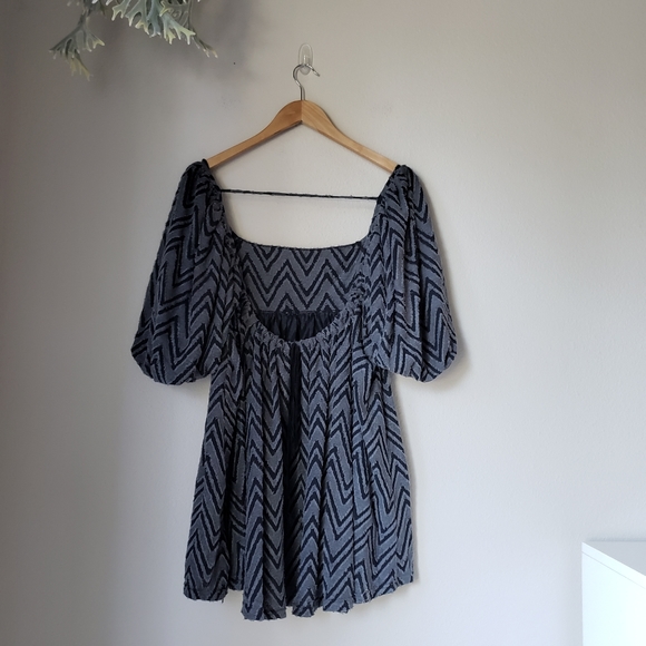 ❗SOLD OUT❗Free People | [Black] Wavy Baby Tunic Dress - Picture 9 of 16